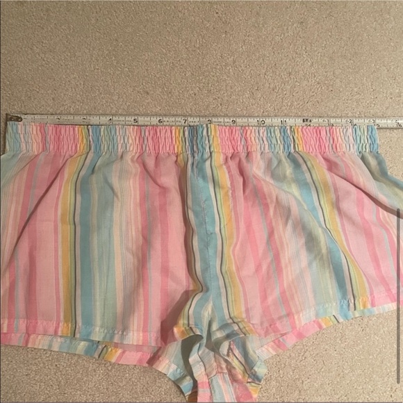Victoria’s Secret Pink pastel stripe shorts medium - Picture 4 of 7